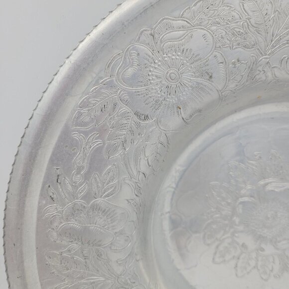 Vtg Hand Wrought Aluminum Serving Dish Bowl Floral Embossed Wilson Specialties - Picture 7 of 13